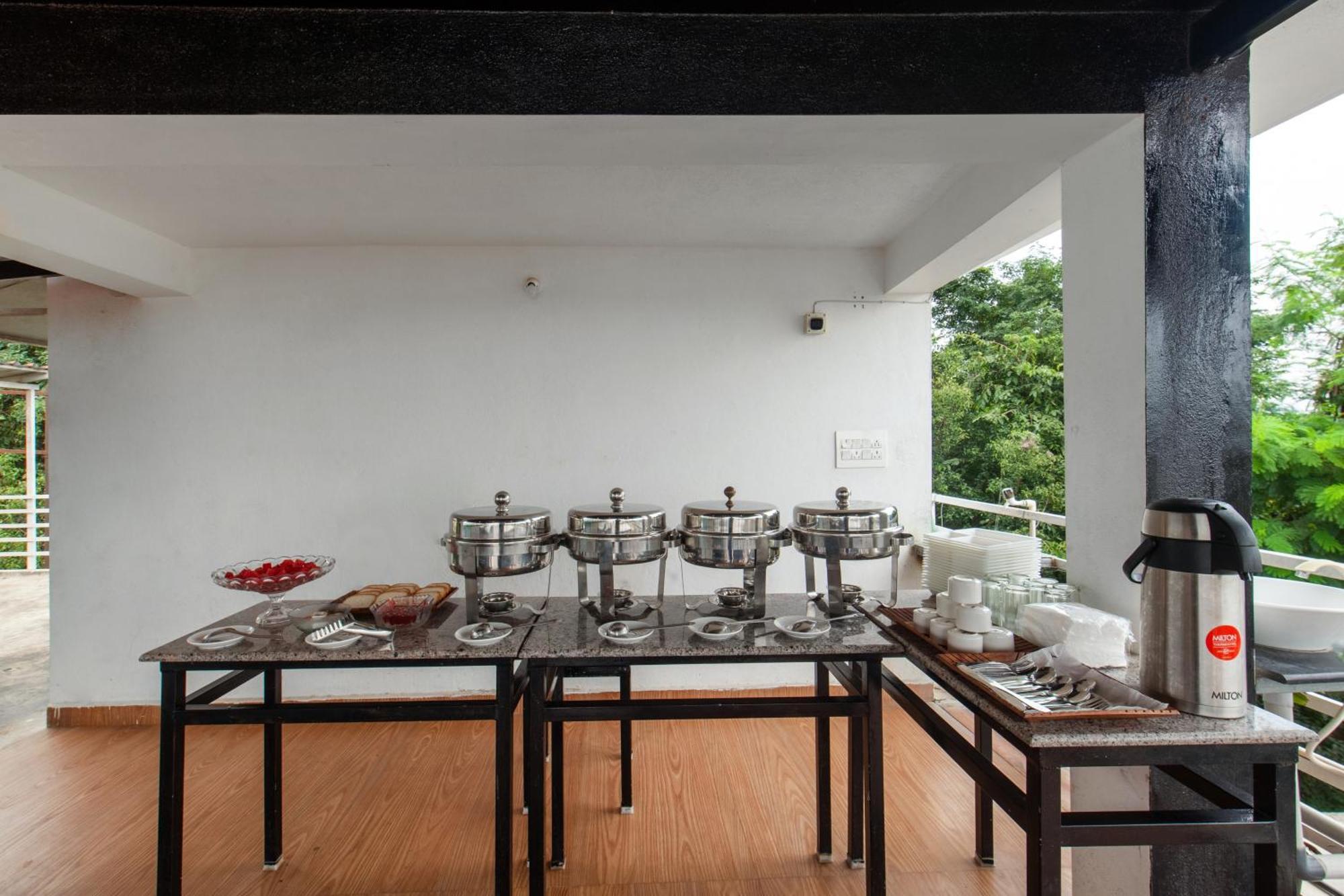 Treebo Sans Sarav Kushalnagar Madikeri Exterior foto